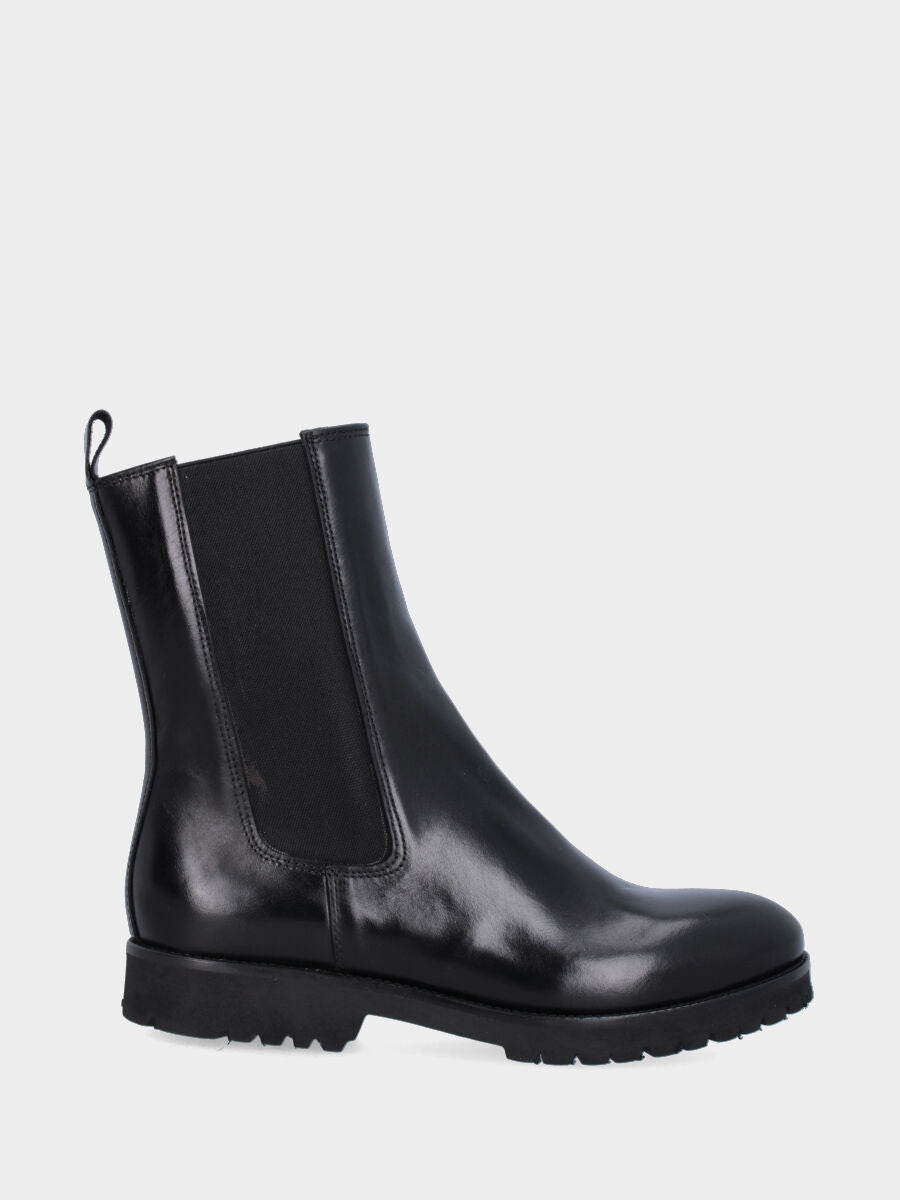Bottine noire en cuir avec semelle crantée extralégère