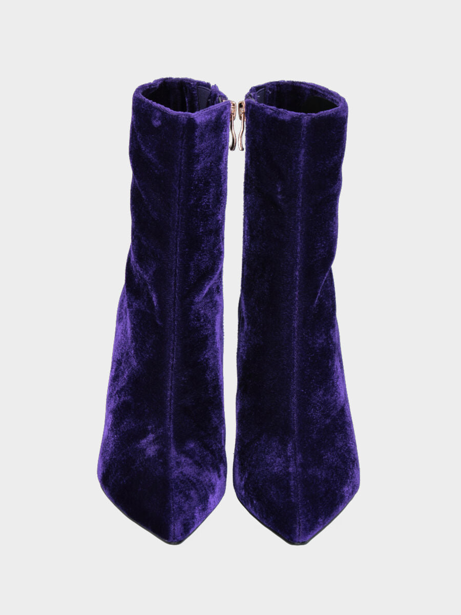 Lila Samt-Stiefelette mit dünnem Absatz