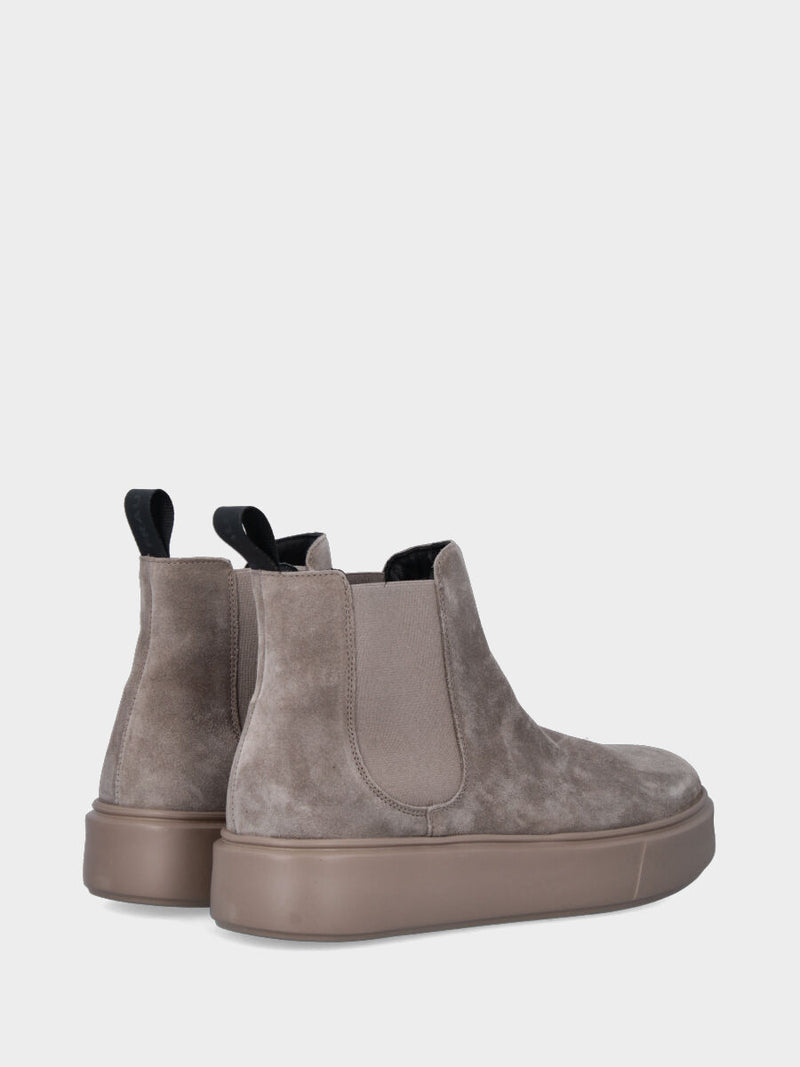 Beatles in camoscio beige con fondo sneaker scatolato e zeppa