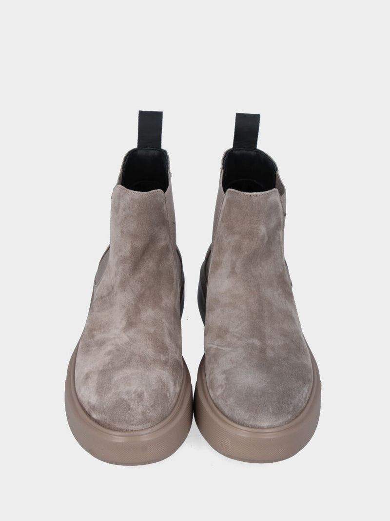 Beatles in camoscio beige con fondo sneaker scatolato e zeppa