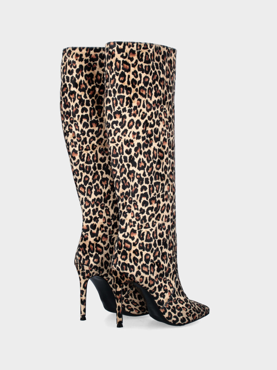 Stivale a tubo in tessuto leopardato con tacco a stiletto