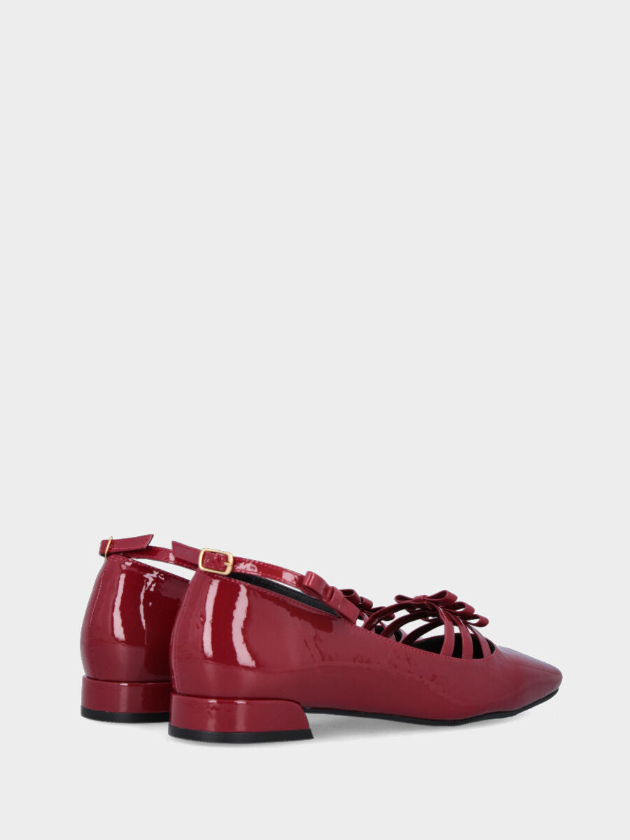 Ballerina in naplak rosso rubino e cinturini con fiocchi