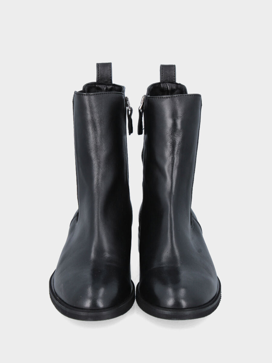 Beatles in vitello nero con fasce elasticizzate