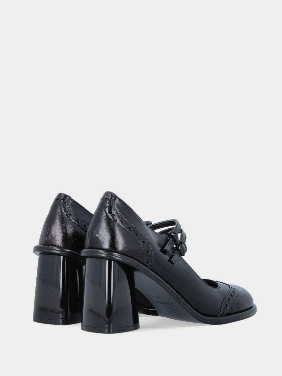 Mary Jane in vernice nera con doppi cinturini e bucherellature