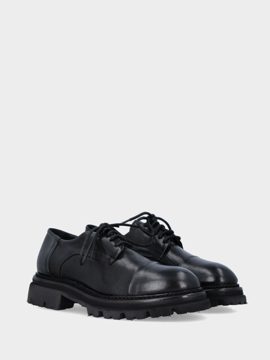 Derby in black calfskin with 30 mm heel and tank platform