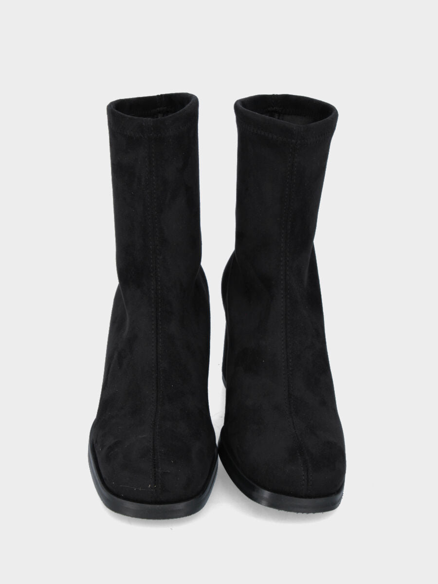 Stivaletto in alcantara elasticizzato nero con tacco applicato