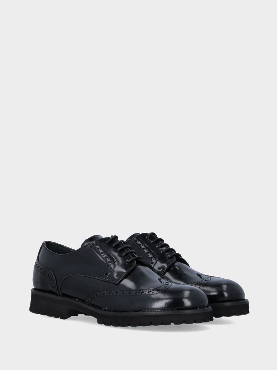 Derby in black buffed calf leather with perforated swallowtail design