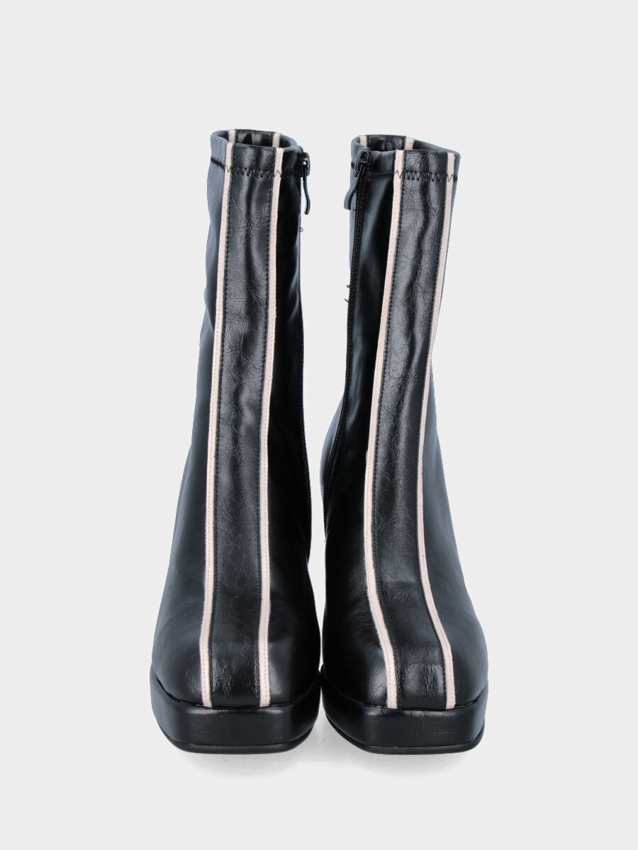 Stivaletto in ecopelle nera con fascia bicolore e plateau