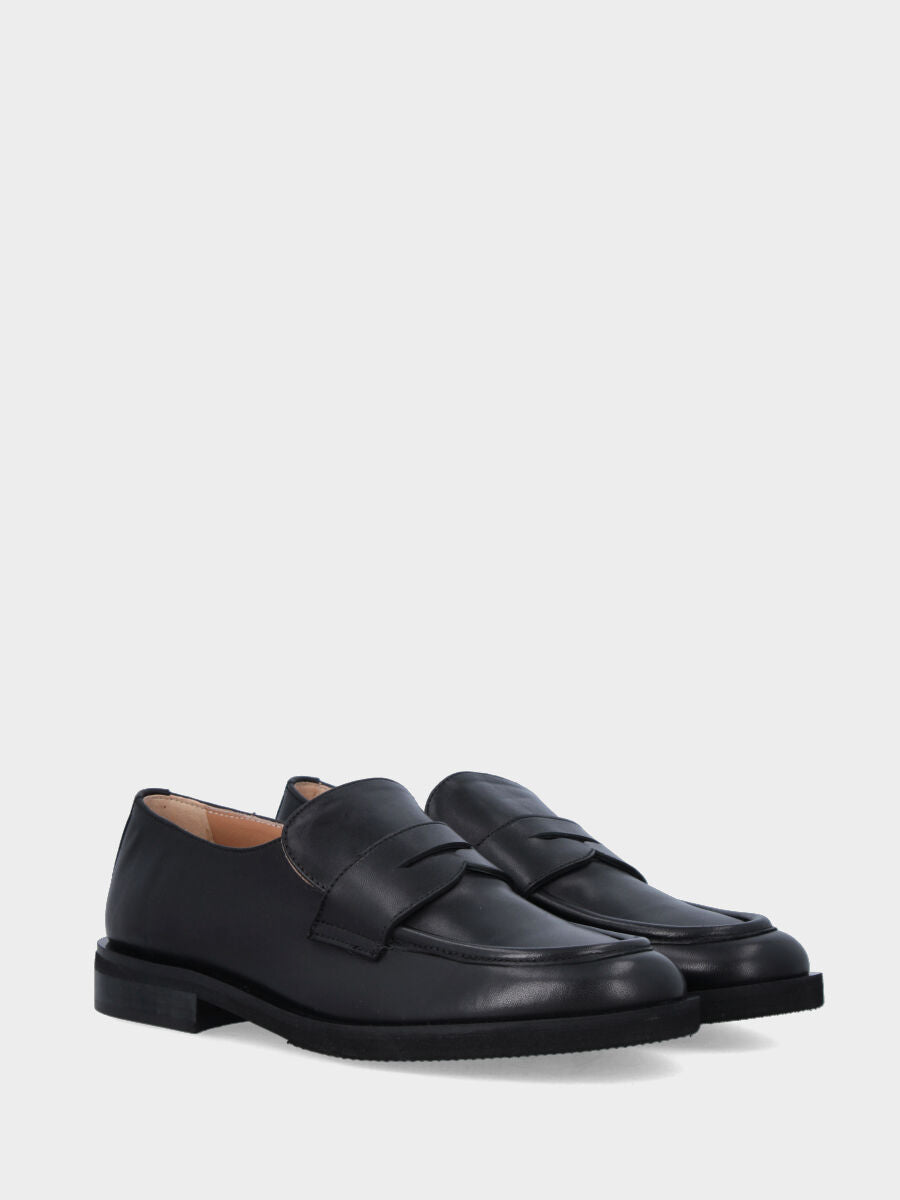 Sandalo monoblocco in vitello rosso con fascia ripiegata
