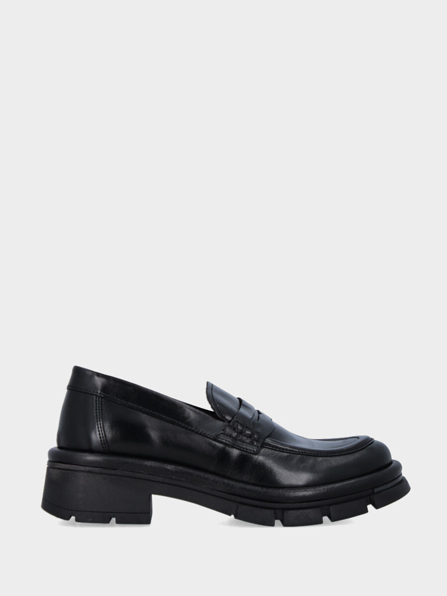 Mocassino in vitello nero su monoblocco con tacco 30 mm