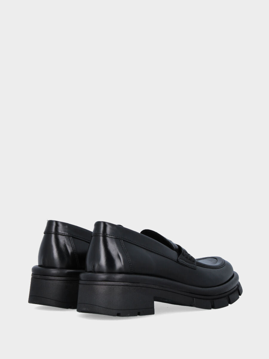 Mocassino in vitello nero su monoblocco con tacco 30 mm