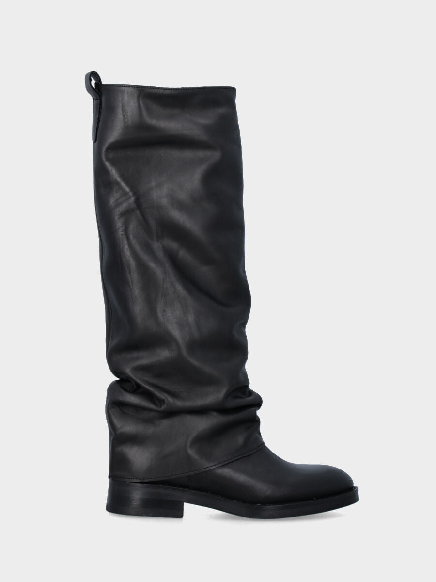 Stiefel aus schwarzem Kalbsleder mit umgeschlagenem Schaft