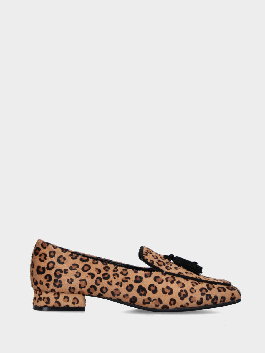 Mocassino in cavallino leopardato con nappine