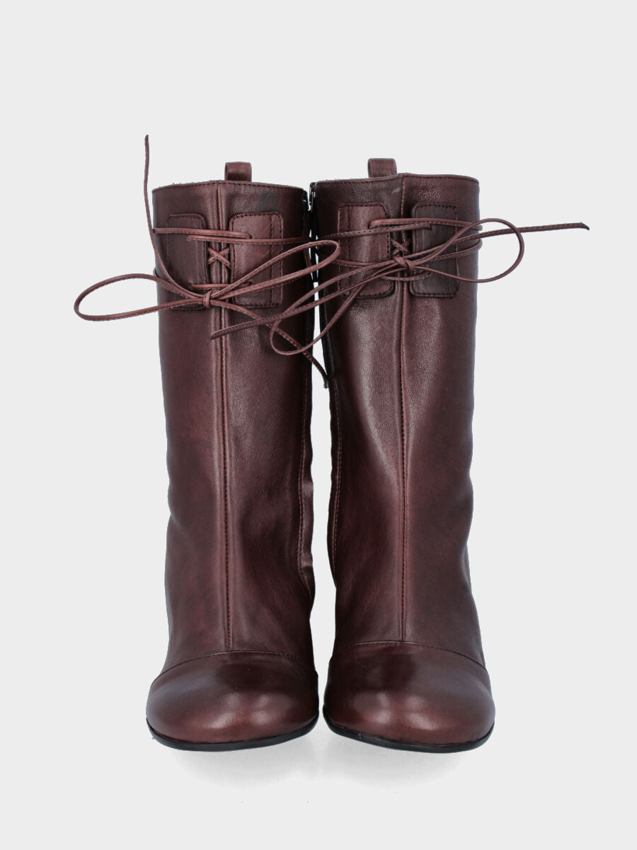 3/4 Stiefelette aus braunem Kalbsleder mit Zehenschutzkappe und hohem Schnürverschluss