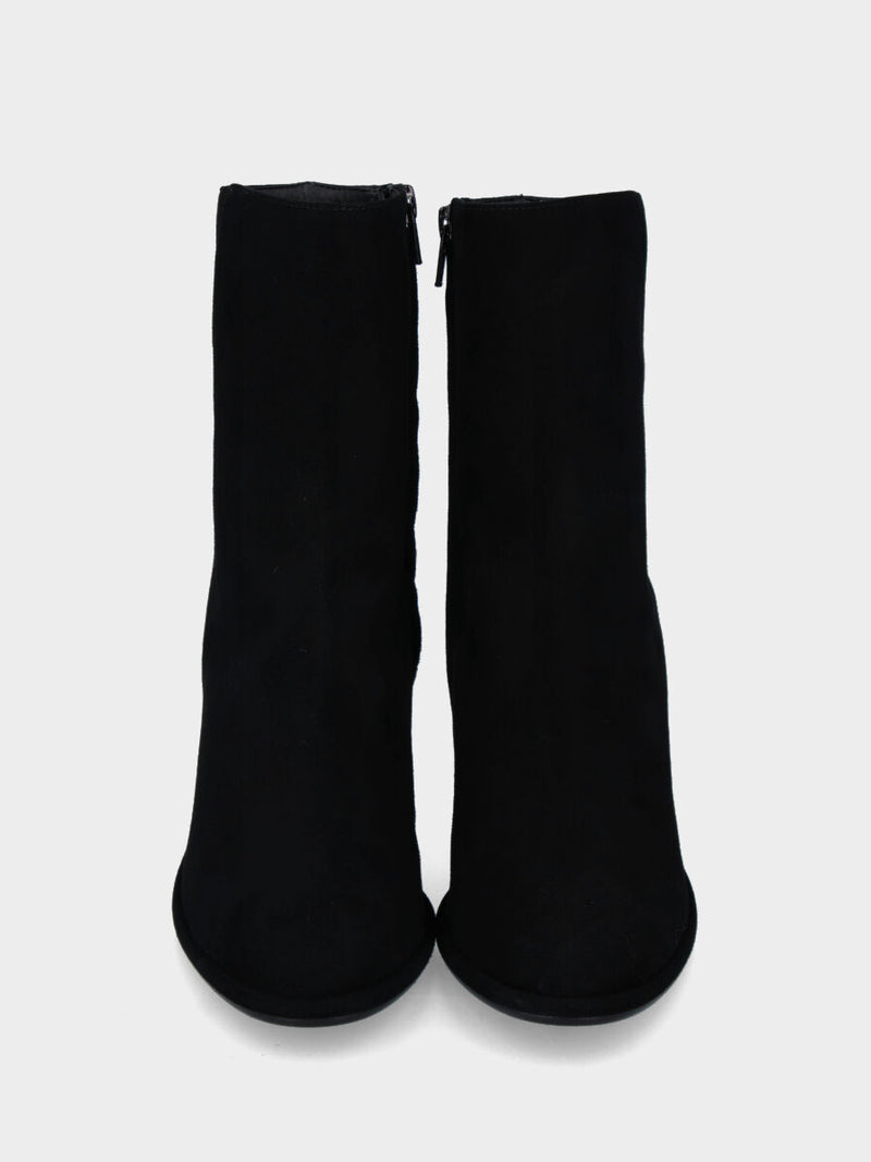 Stivaletto in camoscio nero con tacco largo e plateau