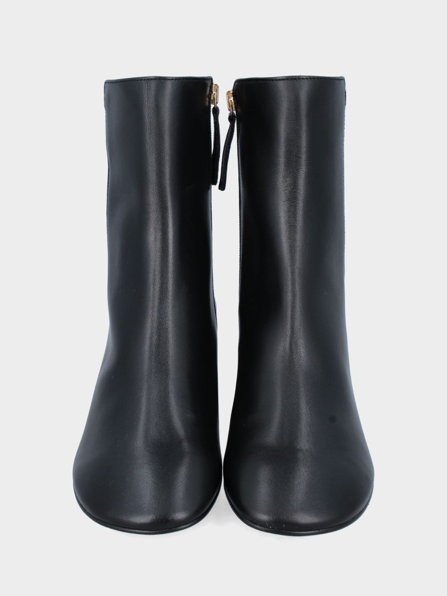 Bottine en nappa noire avec talon colonne
