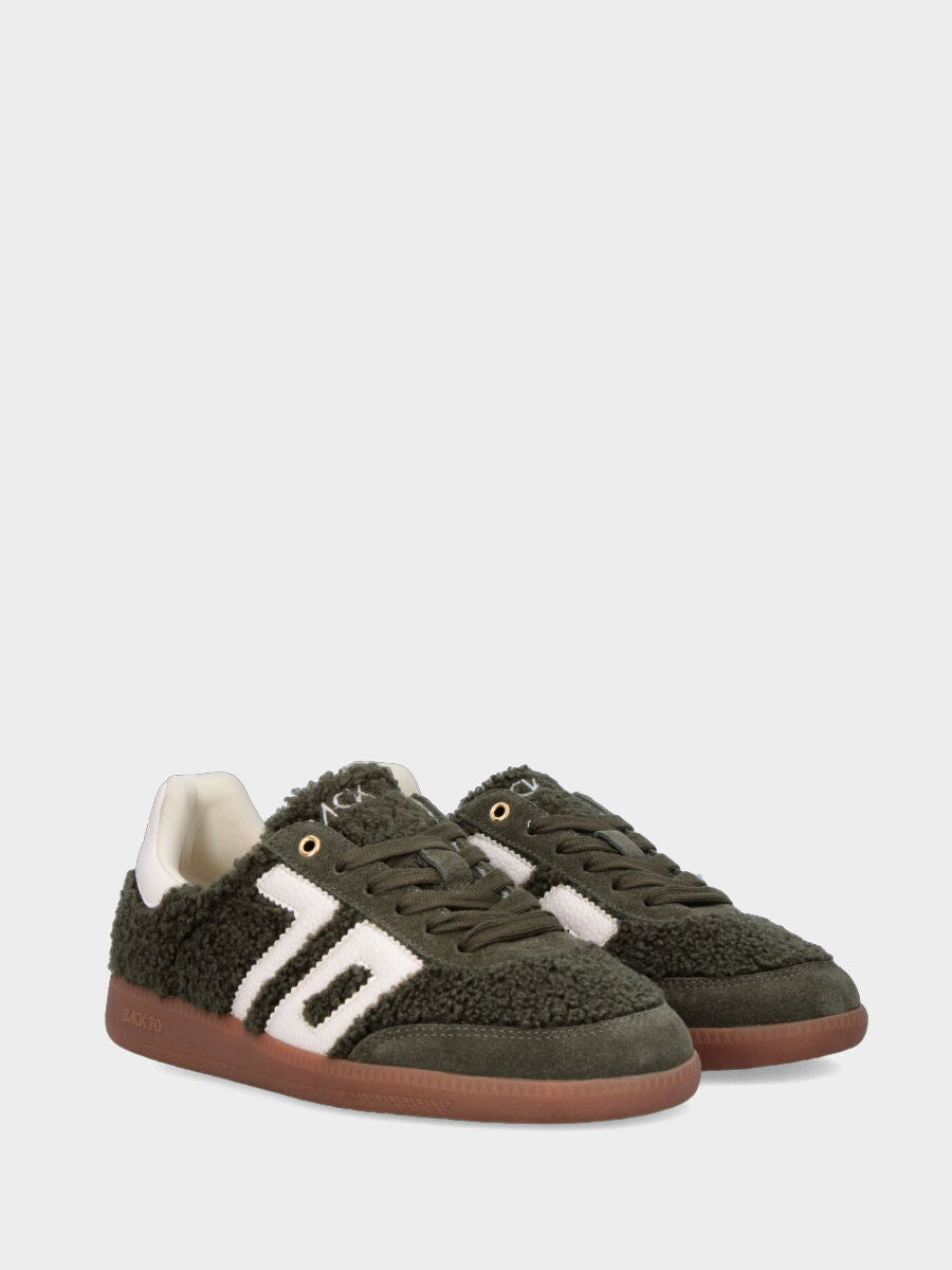Sneaker in tessuto bouclé verde con suola in gomma
