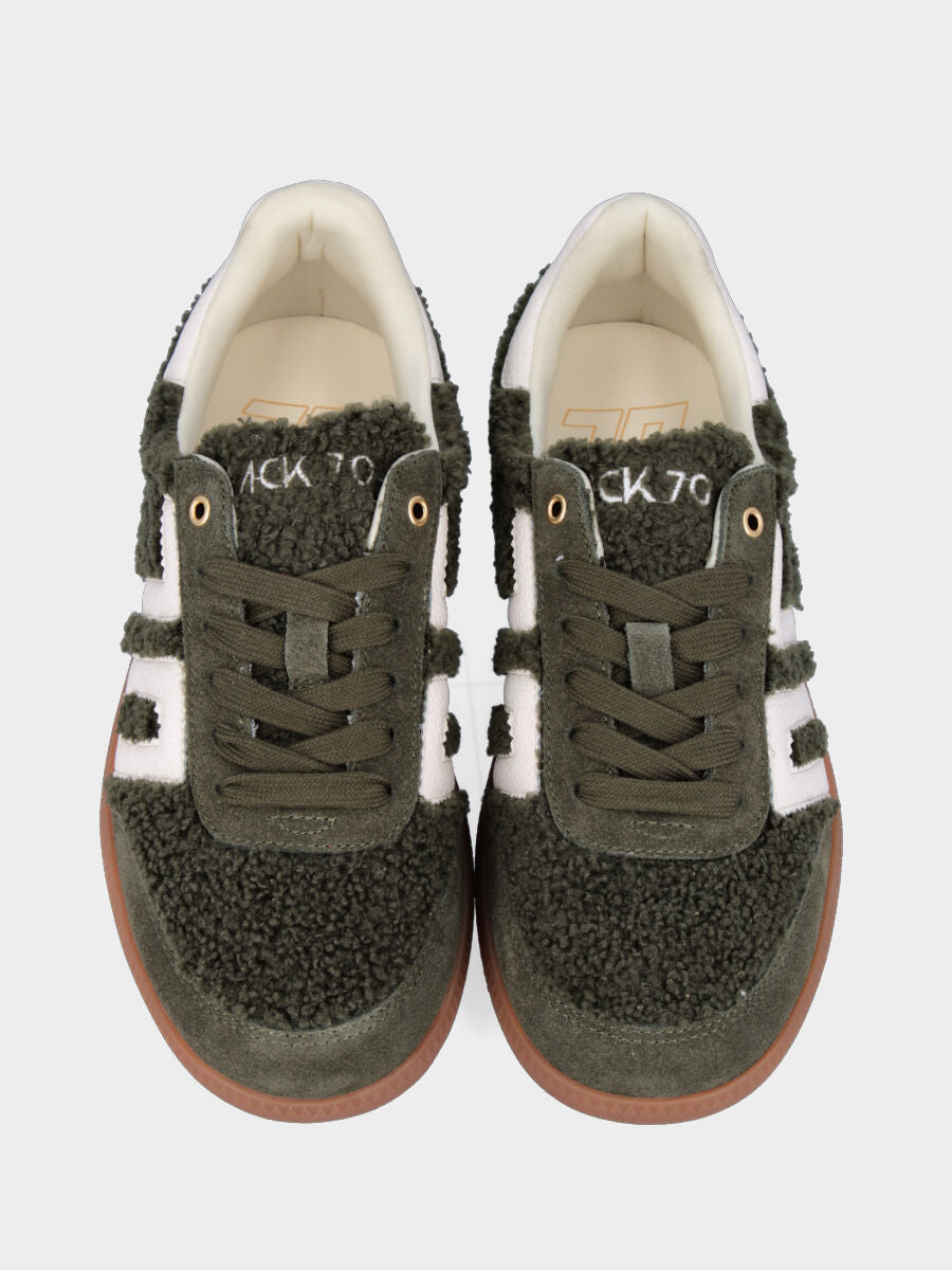 Sneaker in tessuto bouclé verde con suola in gomma