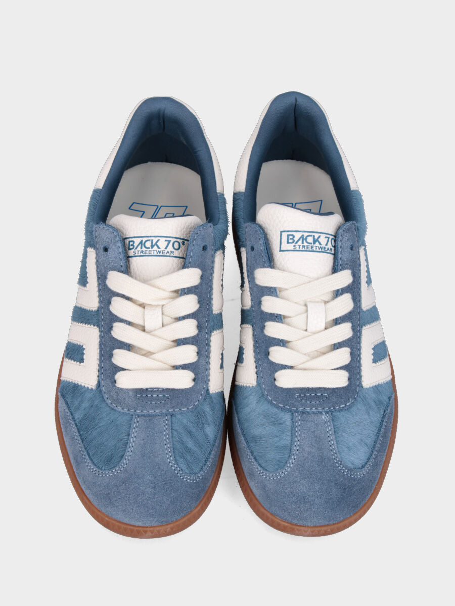 Sneaker in cavallino celeste con fondo in gomma 20mm