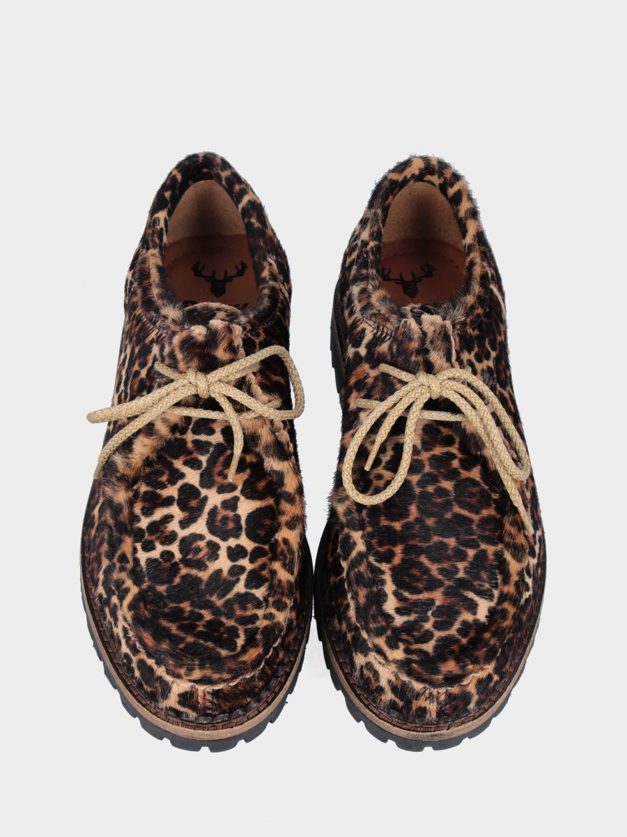 Stringata in cavallino leopardato con fondo carrarmato e doppio guardolo