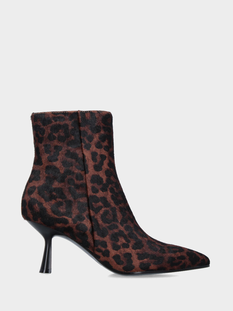 Stivaletto in cavallino leopardato marrone con tacco a calice