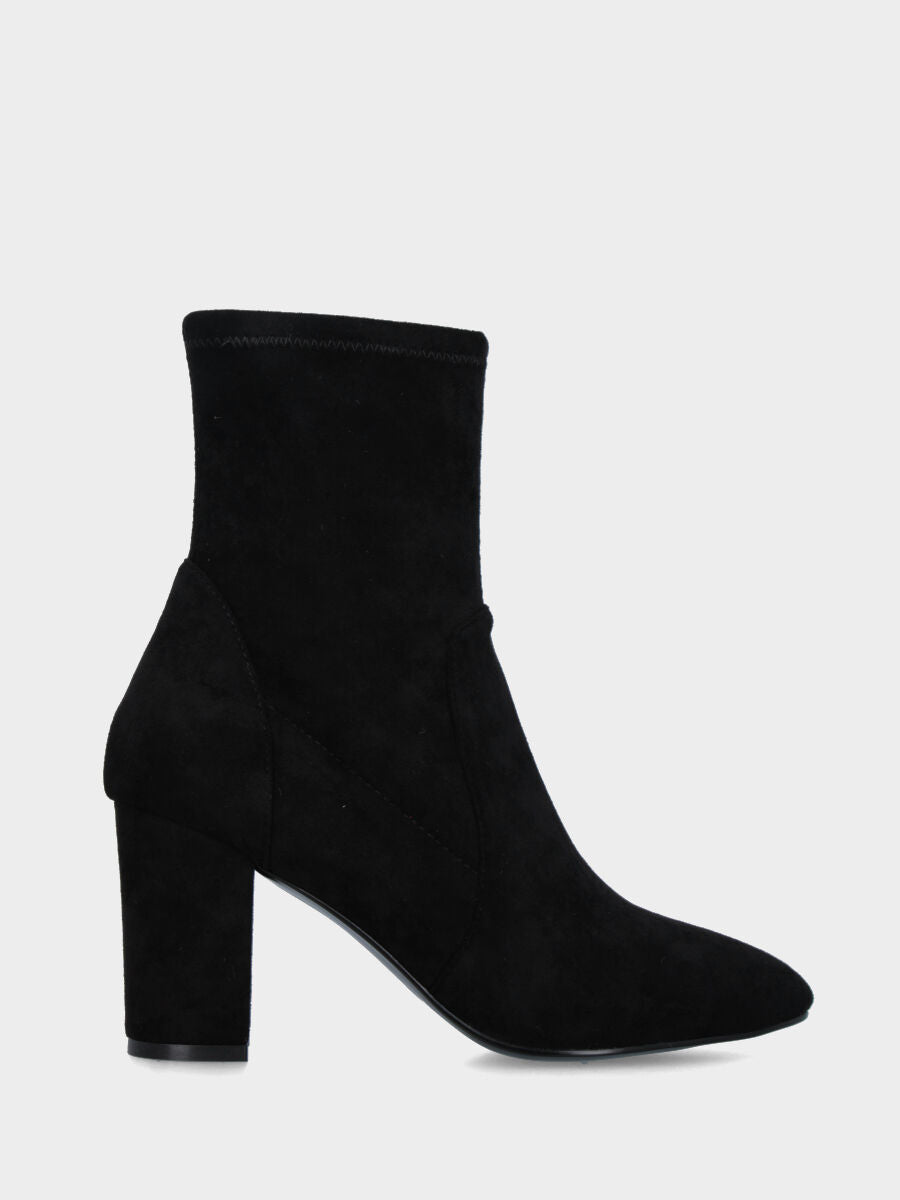 Stiefelette aus elastischem schwarzem Alcantara mit Blockabsatz