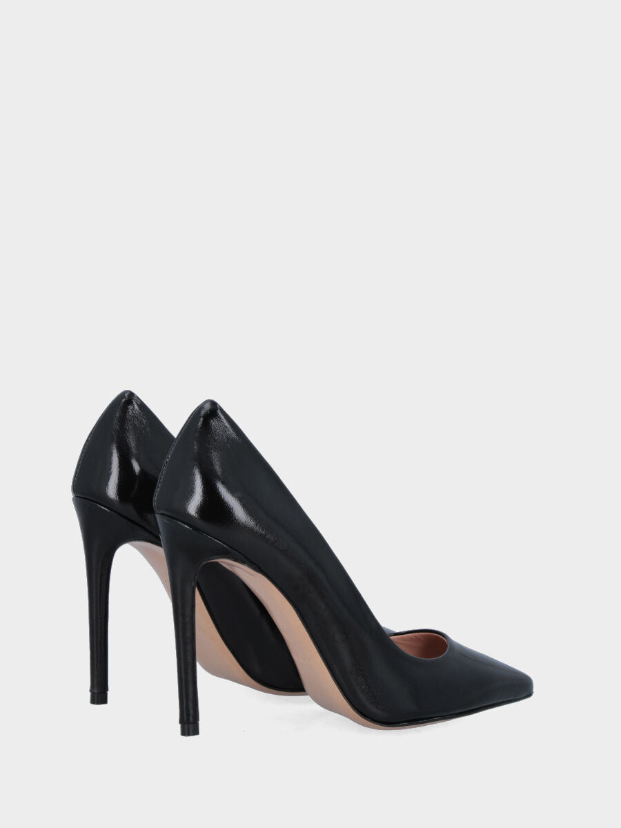 Pumps aus glänzender Samt in Schwarz mit Stiletto-Absatz und spitz zulaufender Spitze