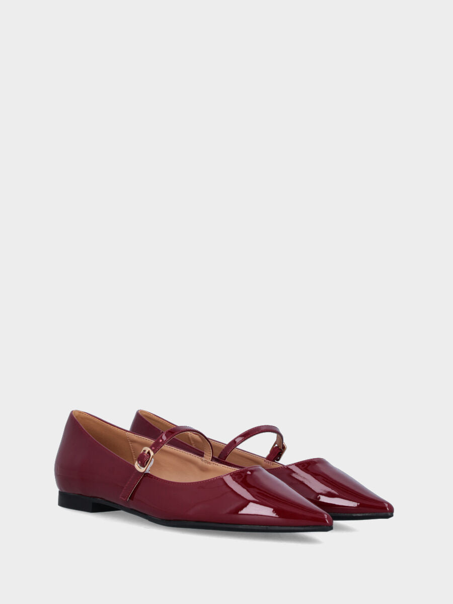 Ballerina Mary Jane in vernice bordeaux con cinturino e punta sfilata