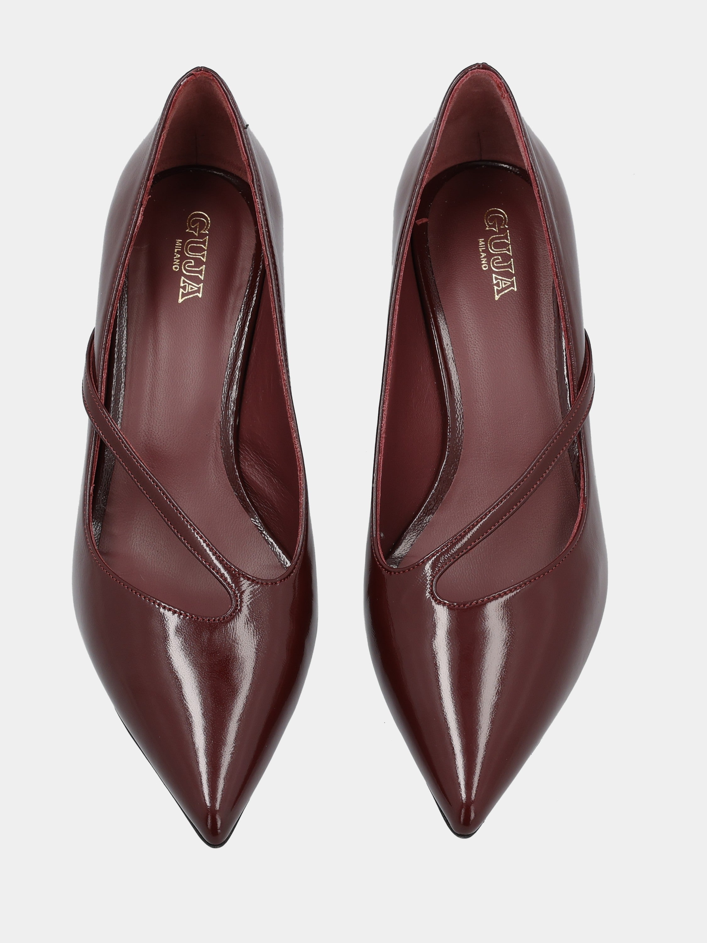 Pumps aus glänzender Samt Bordeaux mit schrägem Riemen und Kelchabsatz