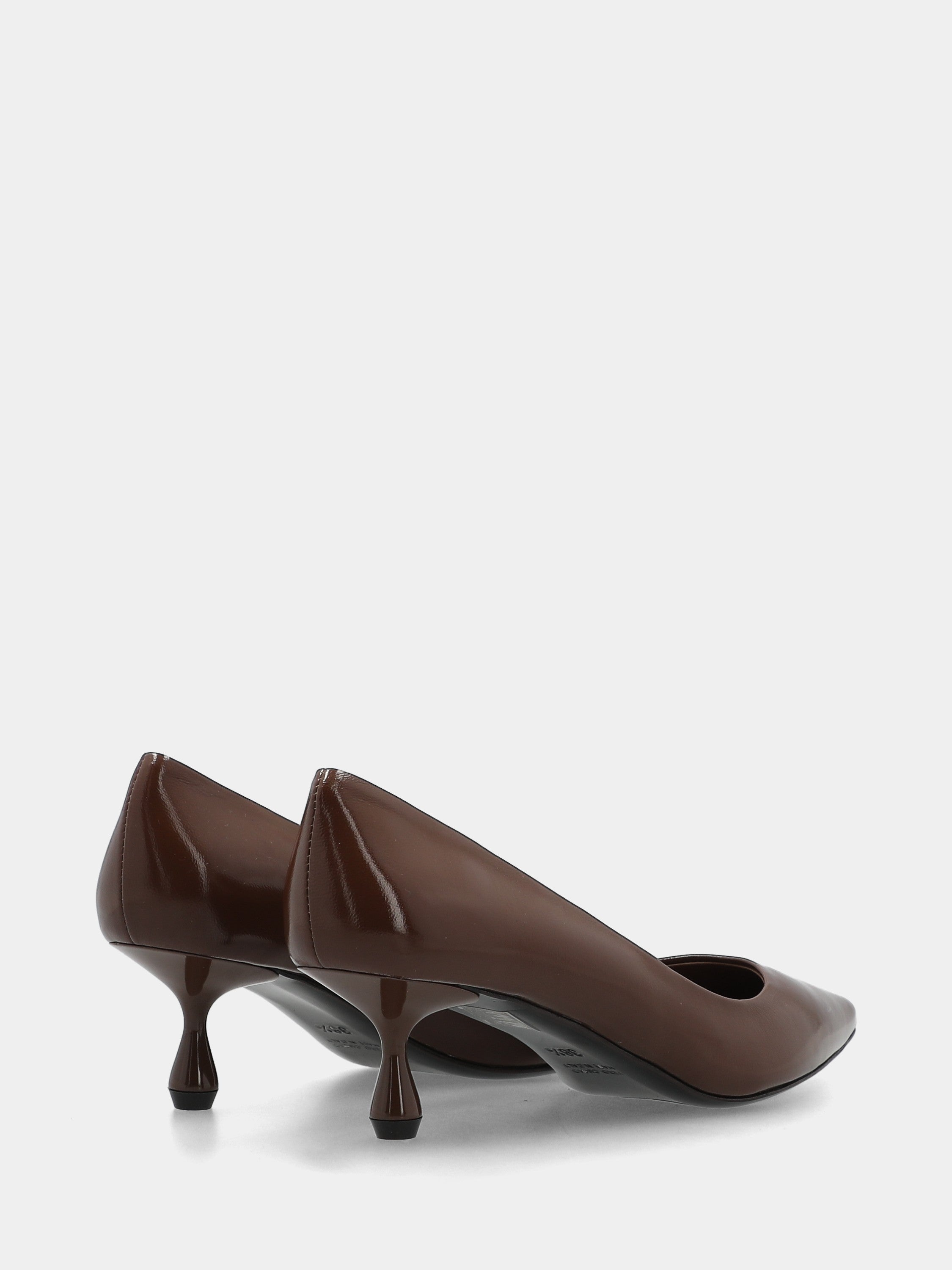 Brown shiny velvet pumps with goblet heel