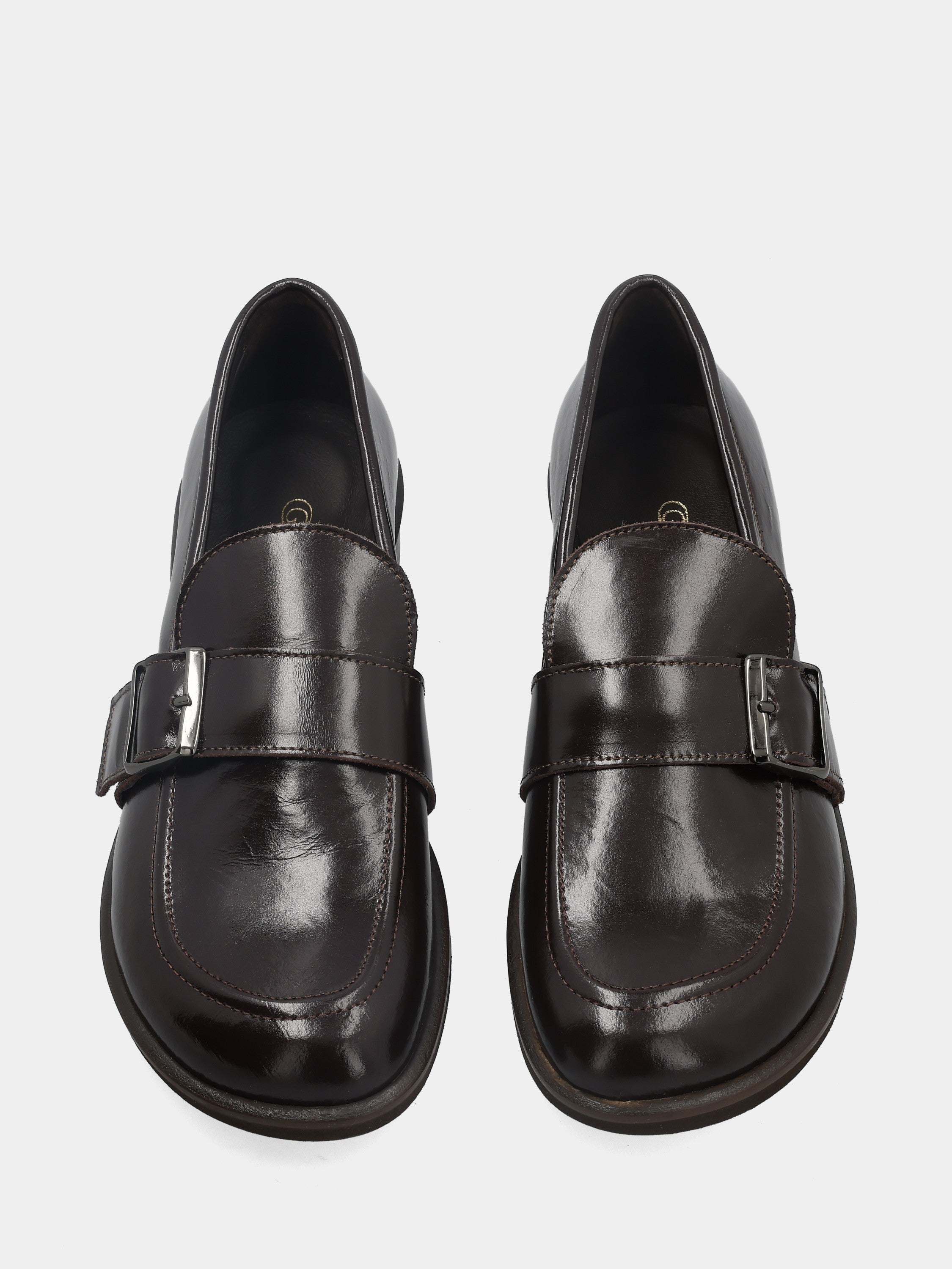 Sandalo monoblocco in vitello rosso con fascia ripiegata