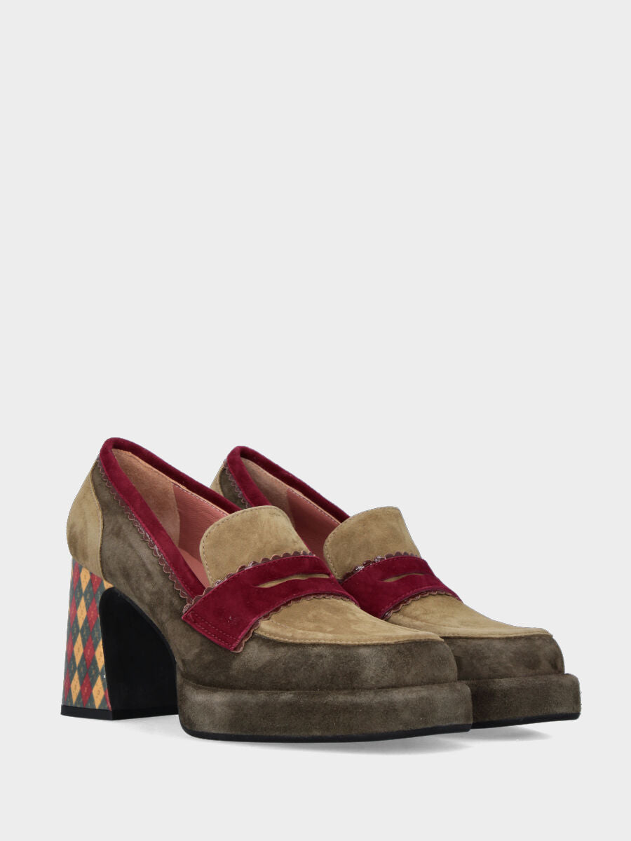 Mocassino in camoscio multicolor con tacco fantasia e plateau