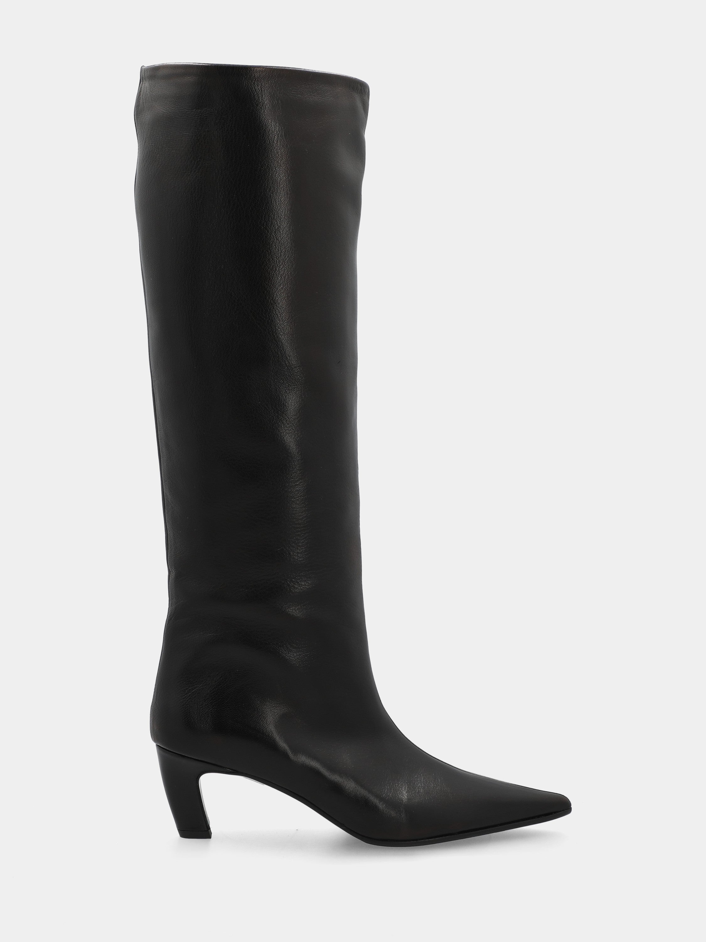 Sandalo monoblocco in vitello rosso con fascia ripiegata