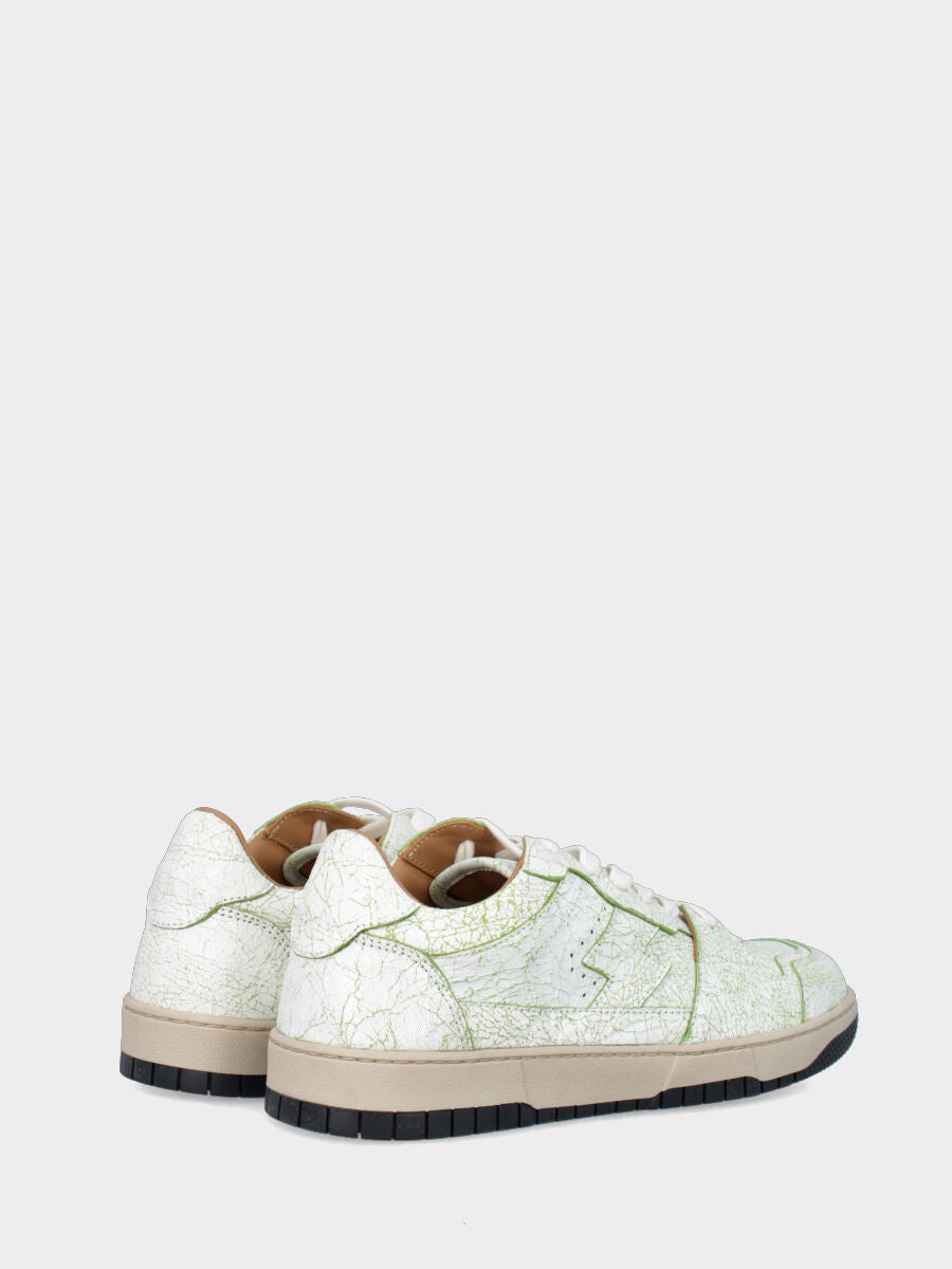 Sneaker in vitello bianco e verde con punta tonda e suola cucita