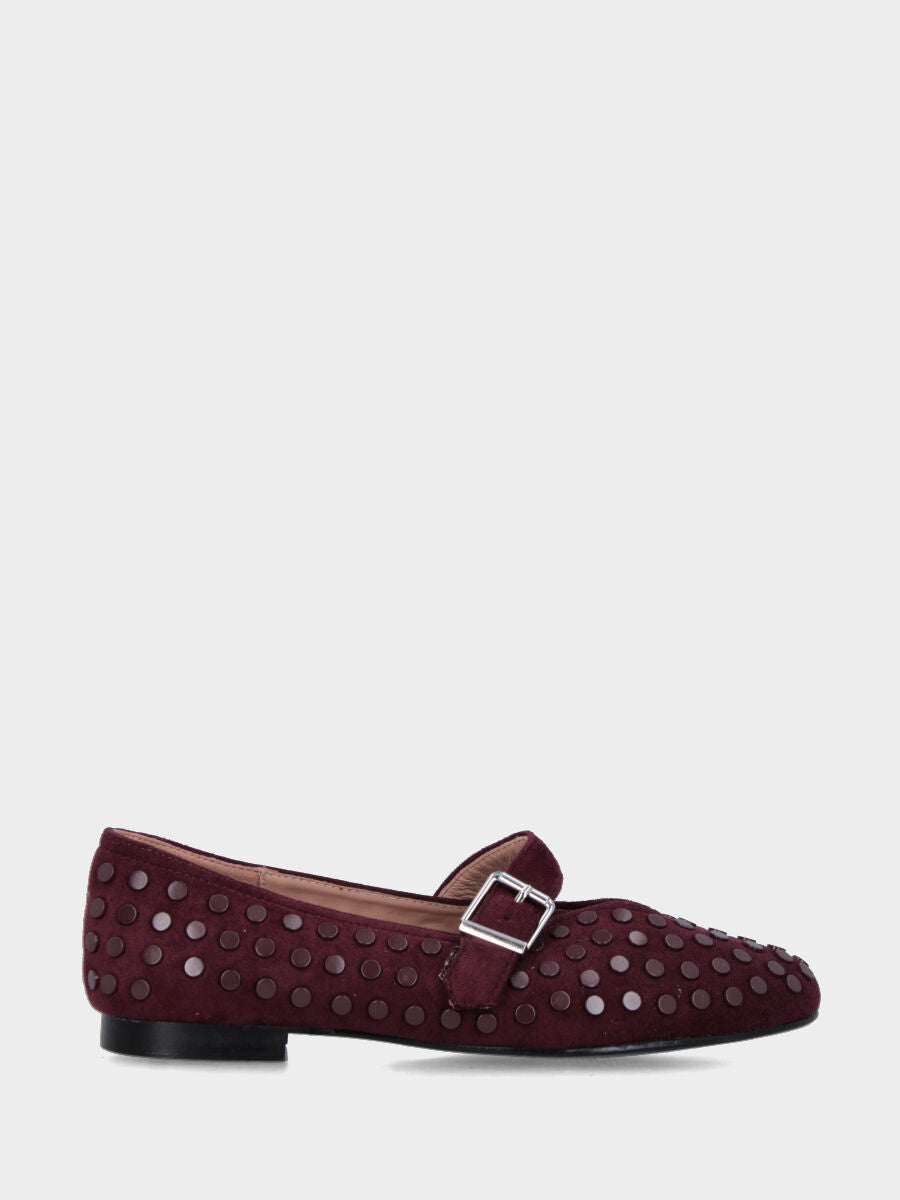 Ballerina Mary Jane in tessuto bordeaux con borchie e scollo a Ypsilon