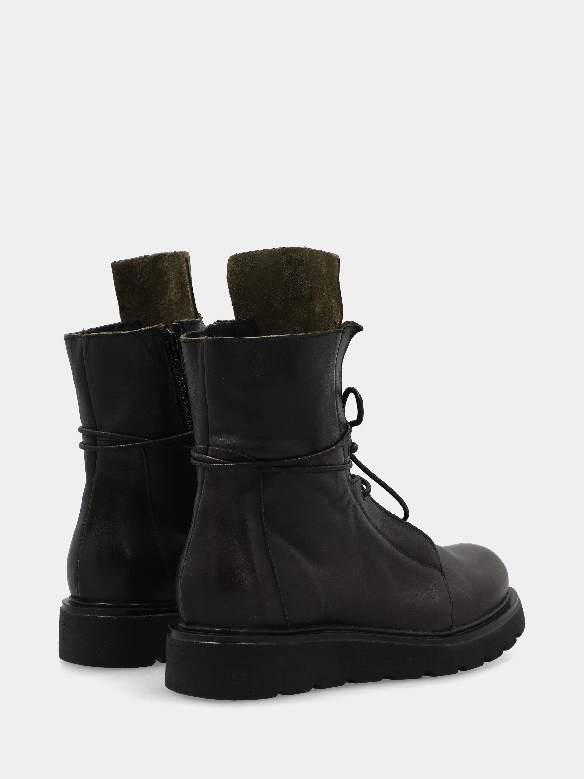 Sandalo monoblocco in vitello rosso con fascia ripiegata