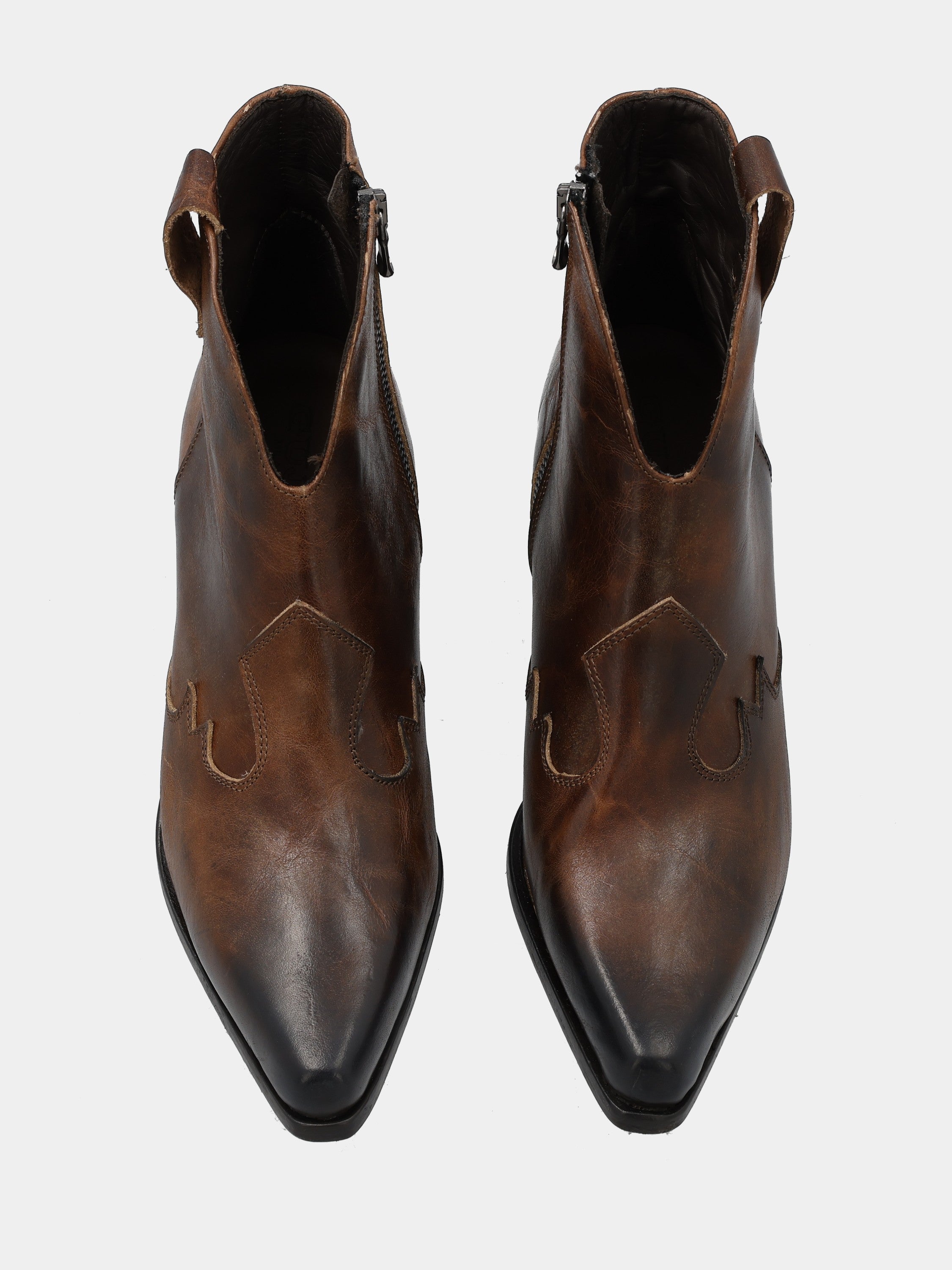 Sandalo monoblocco in vitello rosso con fascia ripiegata