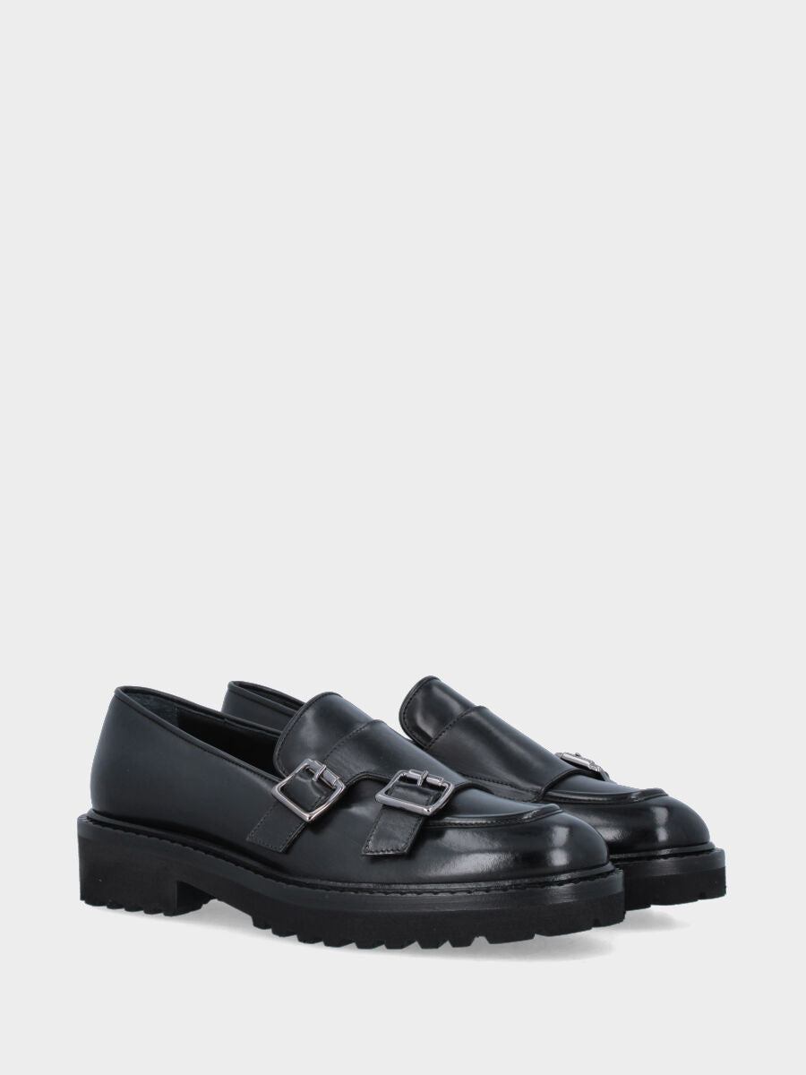 Mocassin en veau noir avec doubles sangles et semelle crantée