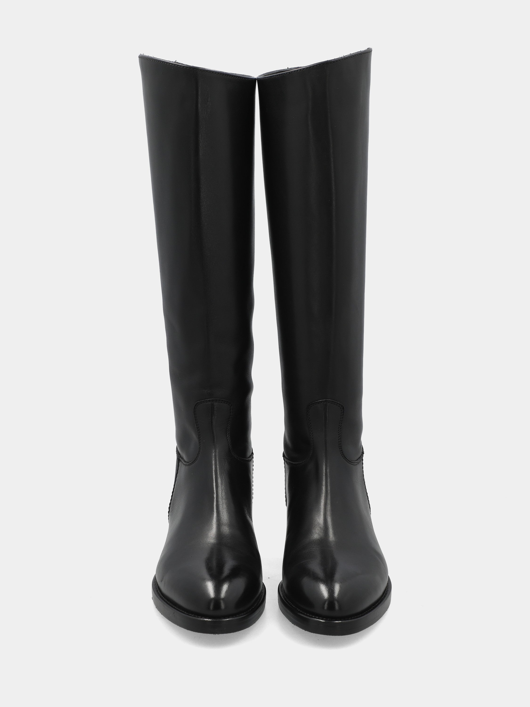 Sandalo monoblocco in vitello rosso con fascia ripiegata