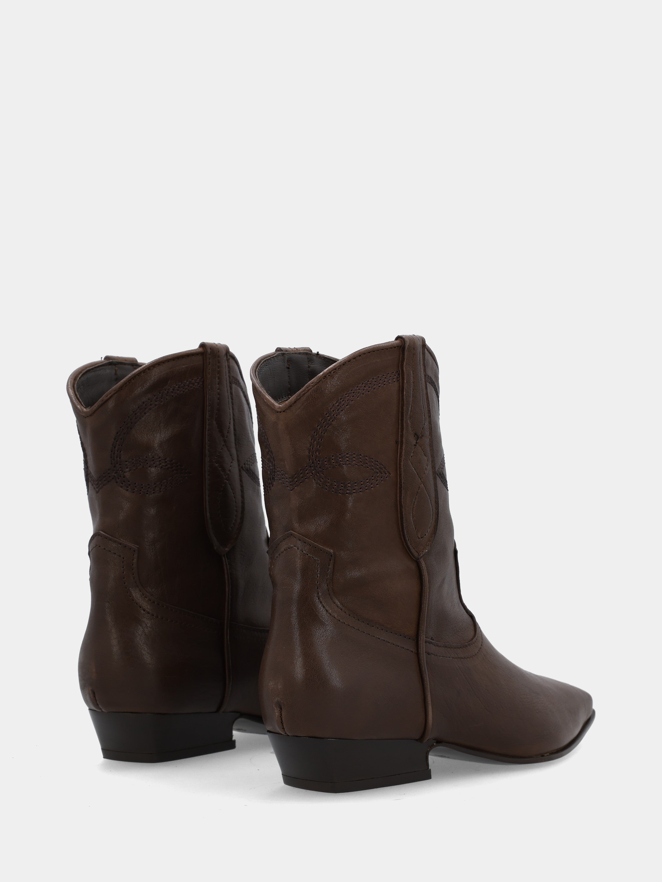 Sandalo monoblocco in vitello rosso con fascia ripiegata