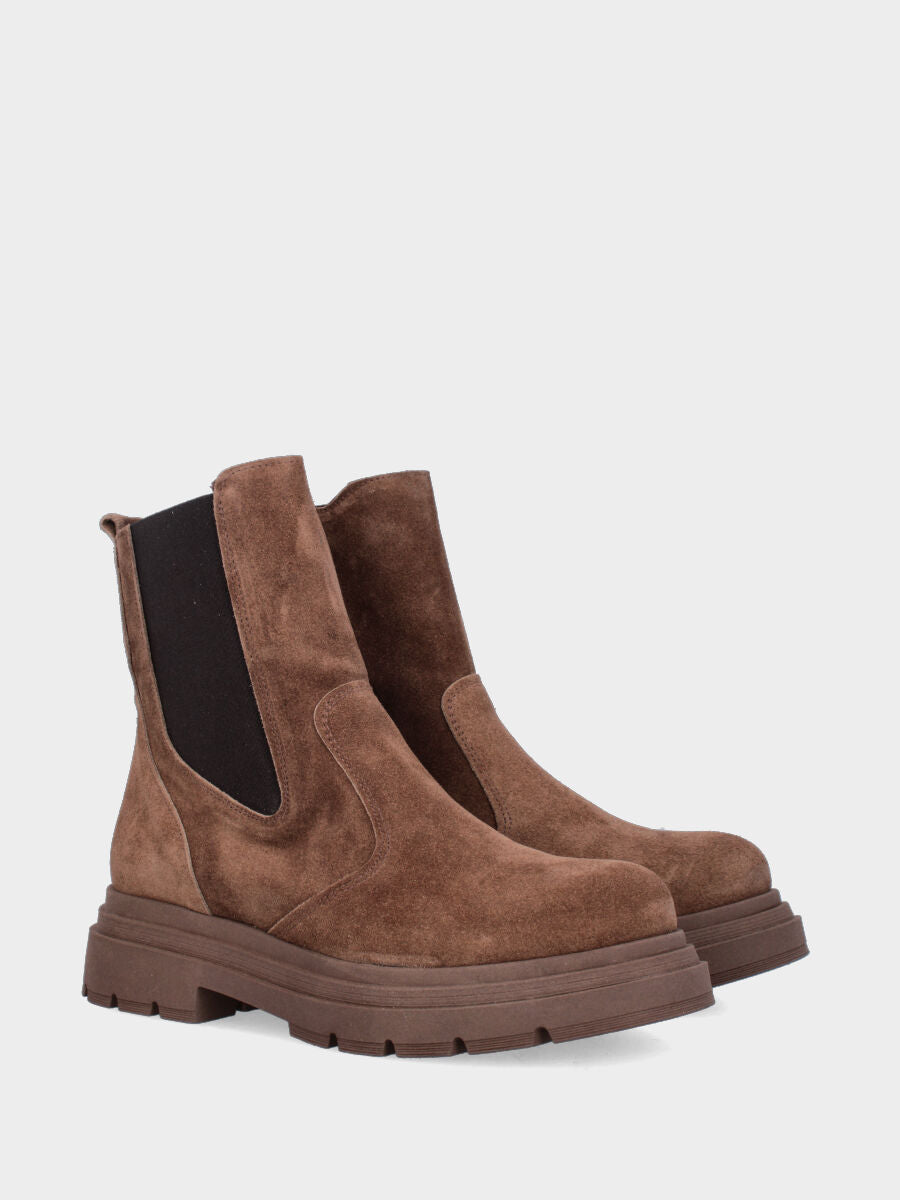 Beatles combat in camoscio marrone con platform e tacco monoblocco