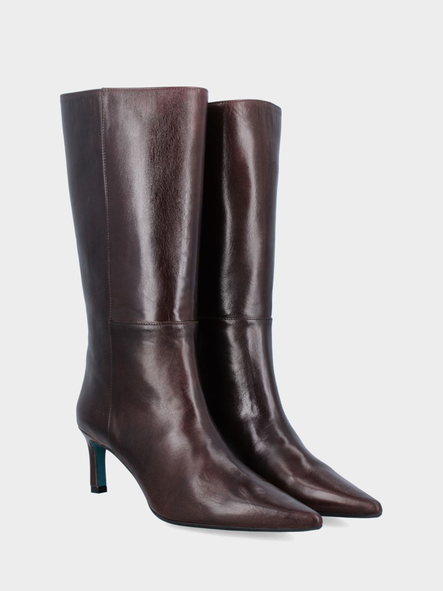 Stivale 3/4 in vitello testa di moro con tacco dritto a coda