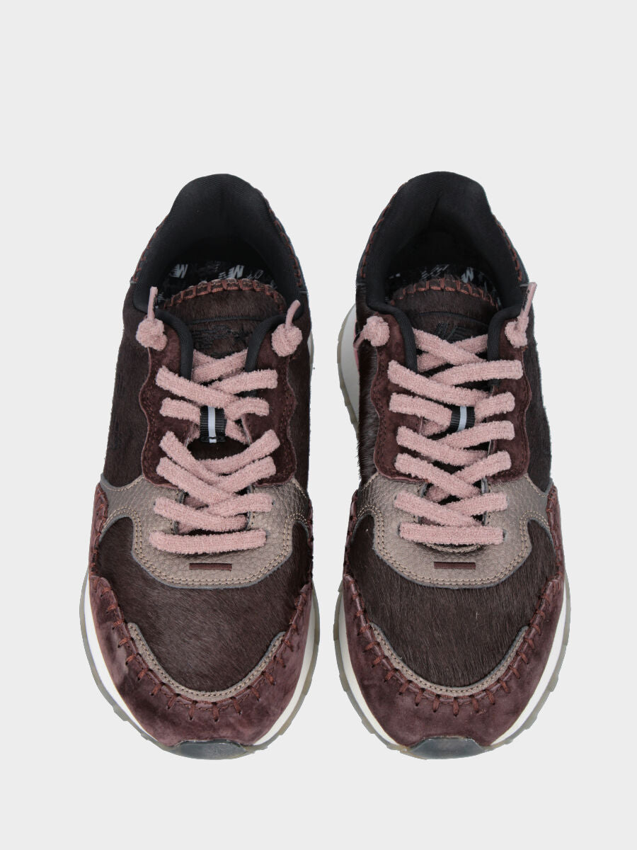 Sneaker in camoscio testa di moro multimateriale