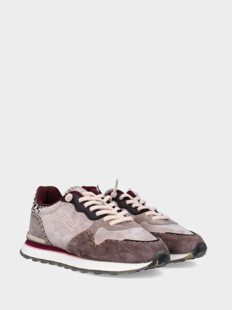 Sneaker in camoscio grigio multimateriale