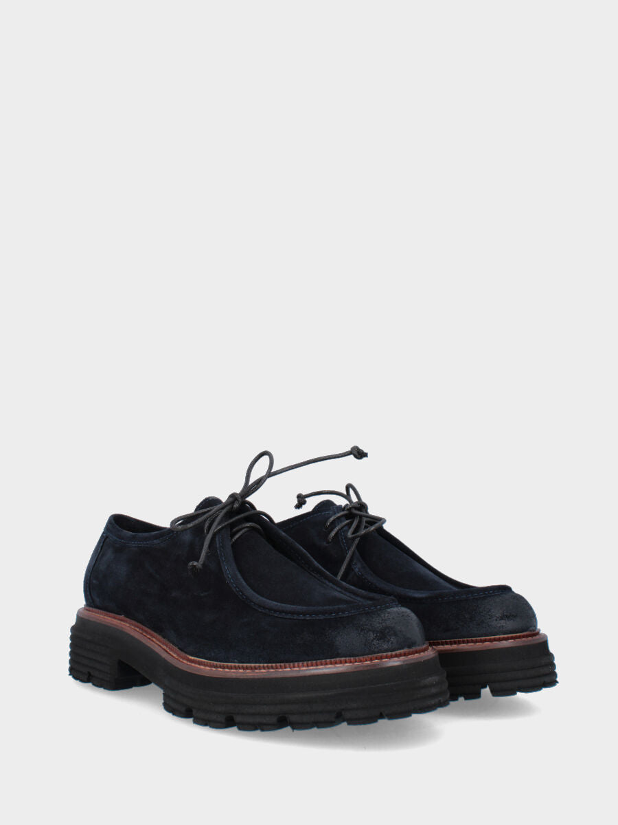 Stringata in velour blu con suola carrarmato extra light