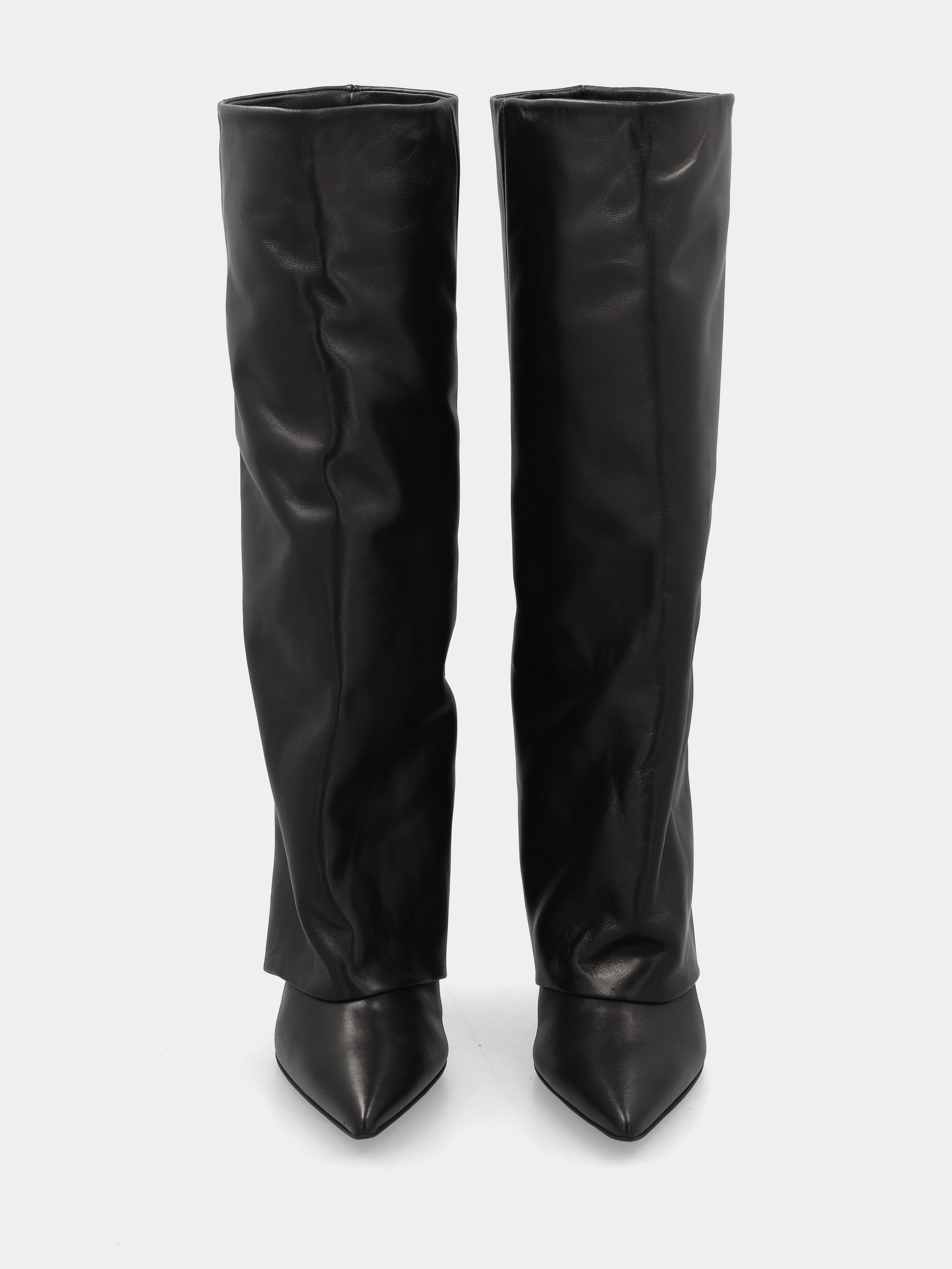 Botte haute en nappa noir avec guêtre retournée et talon calice