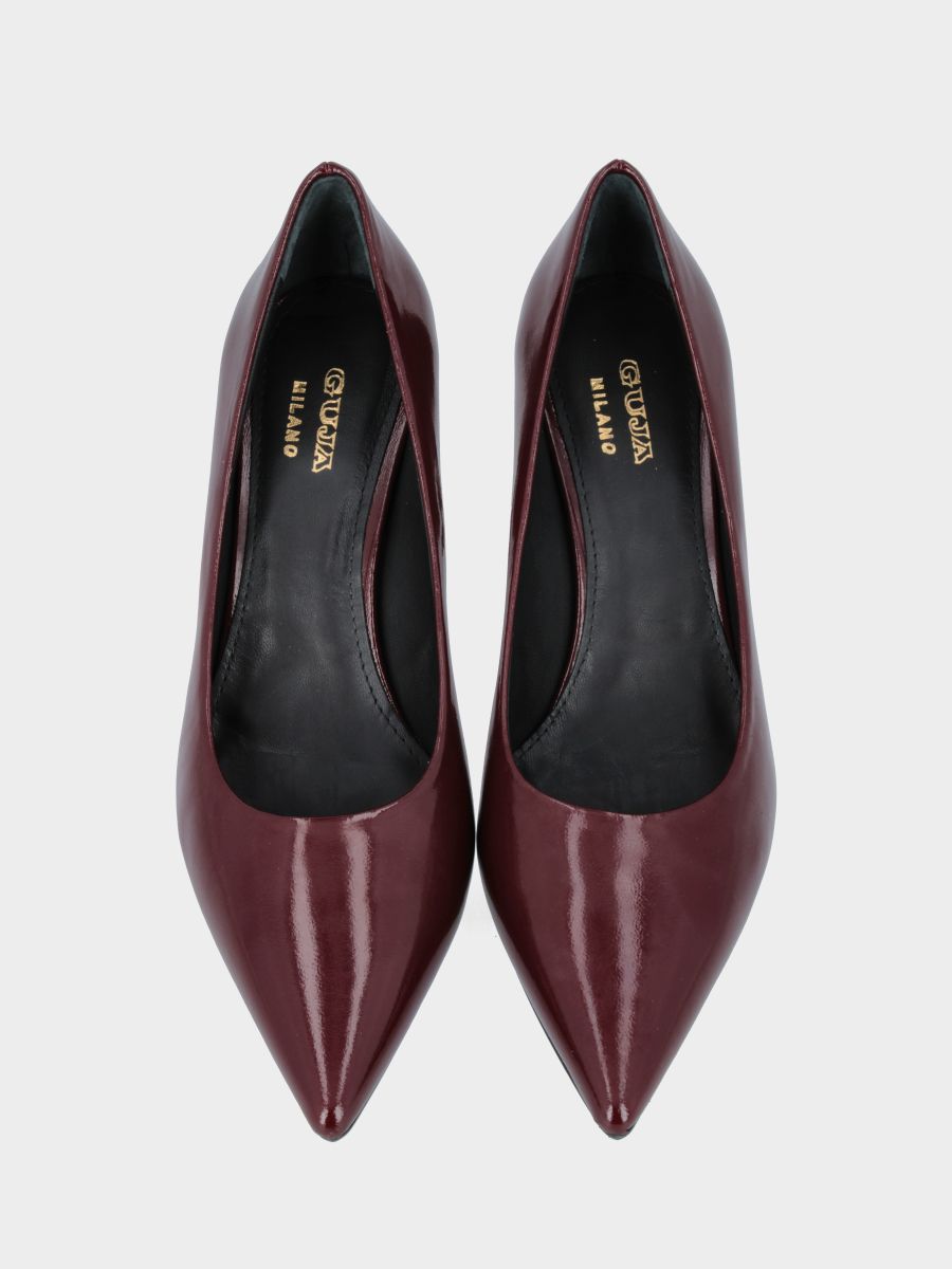 Escarpins en verni miroir bordeaux avec talon creux