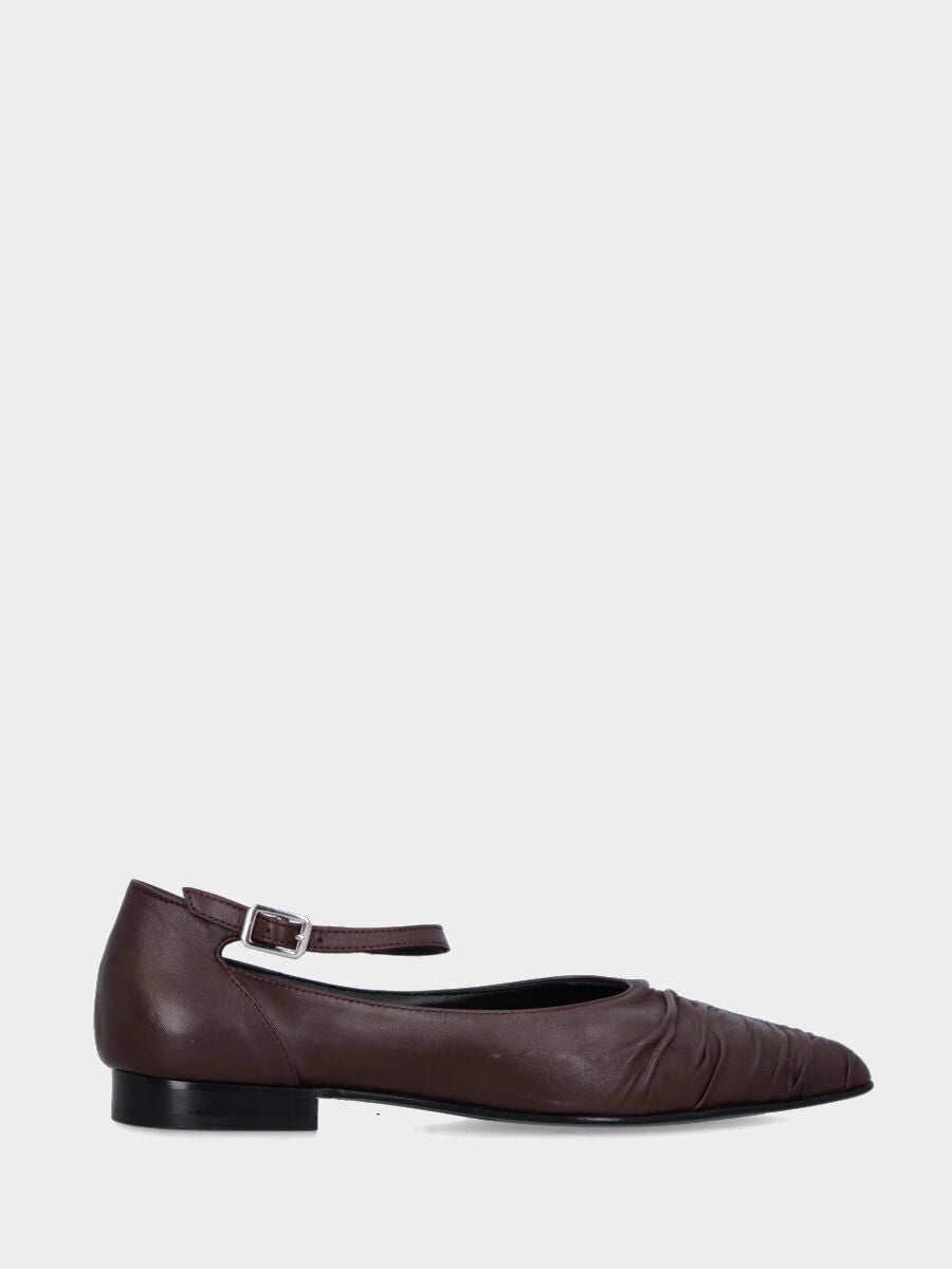 Ballerina Mary Jane in nappa bordeaux con punta sfilata arricciata