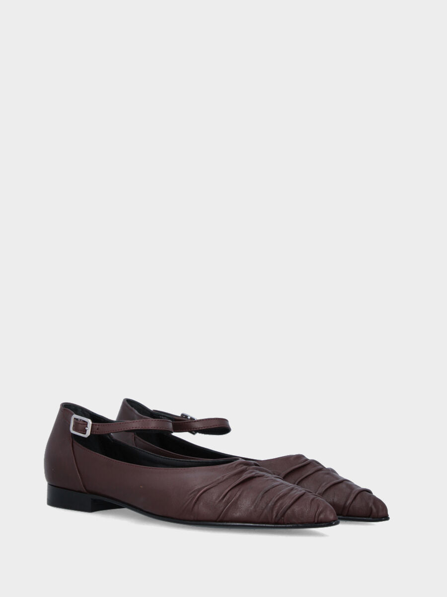 Ballerina Mary Jane in nappa bordeaux con punta sfilata arricciata