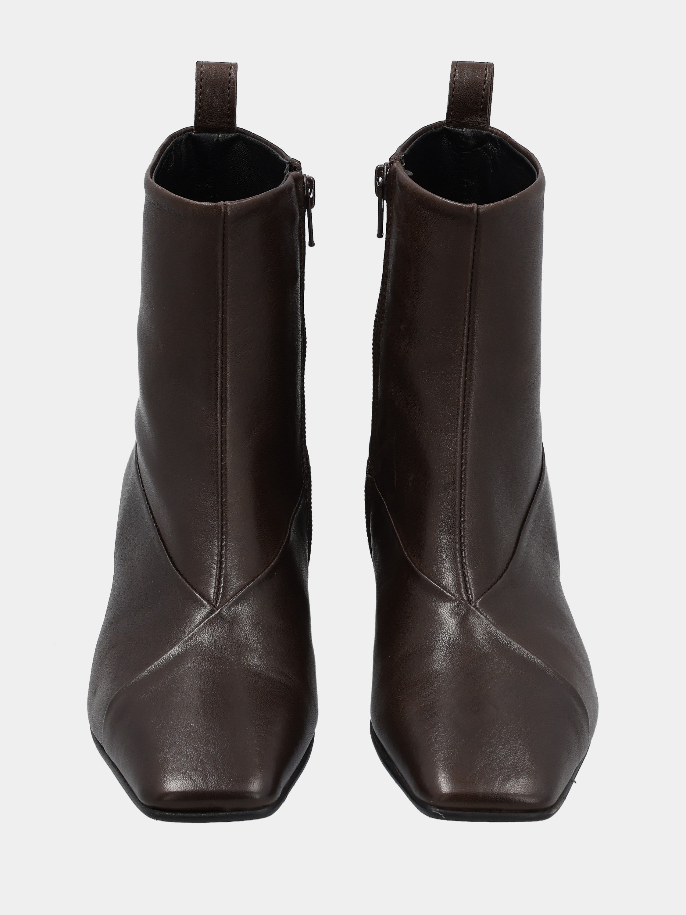 Sandalo monoblocco in vitello rosso con fascia ripiegata